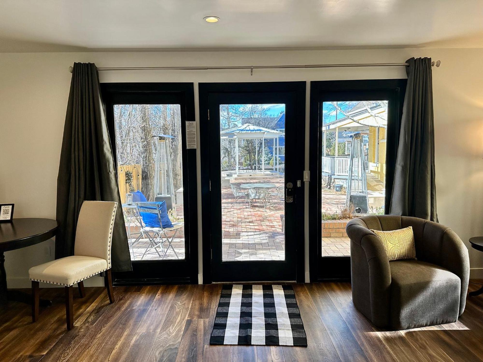 Bespoke Inn Flagstaff Extérieur photo